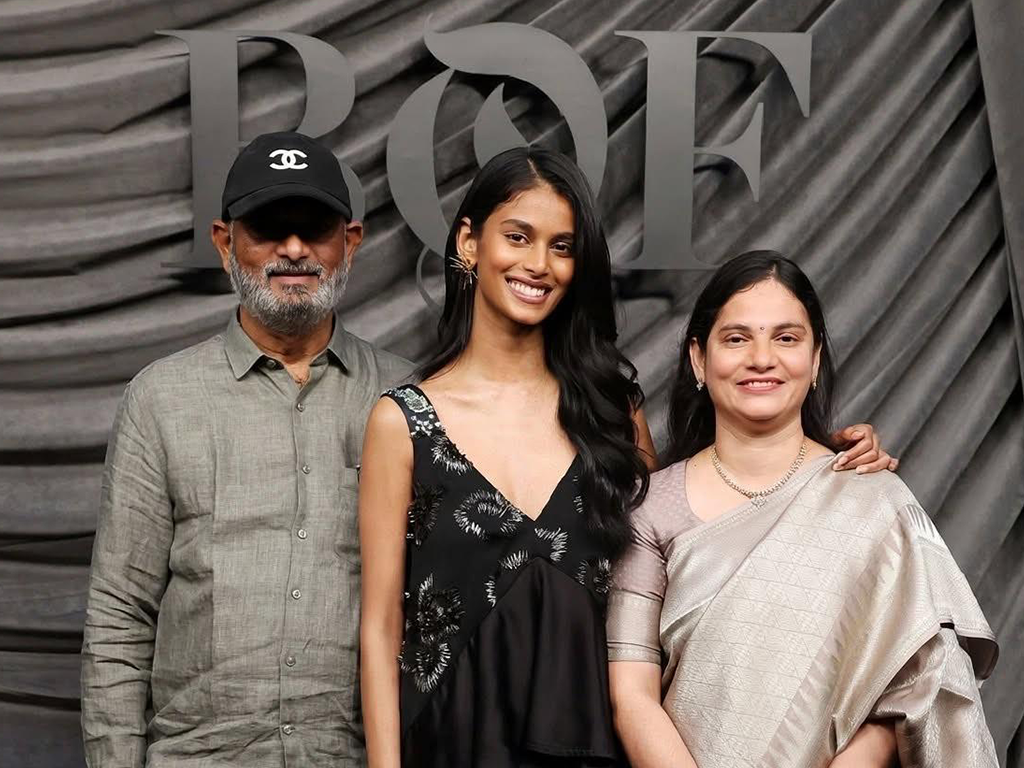 Bhavitha Mandava with parents for BOF 500 gala Bhavitha Mandava with parents for BOF 500 gala